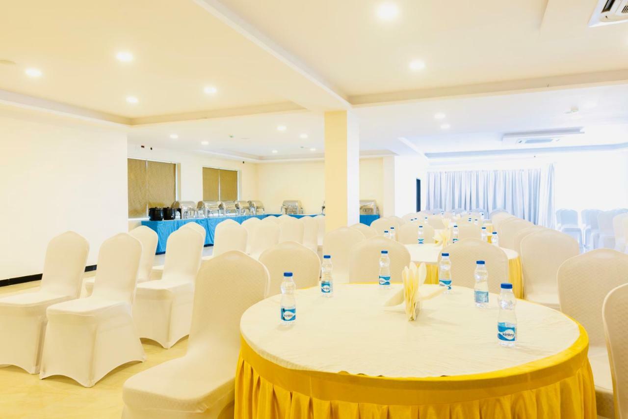 Hotel Classio INN Devanahalli Esterno foto
