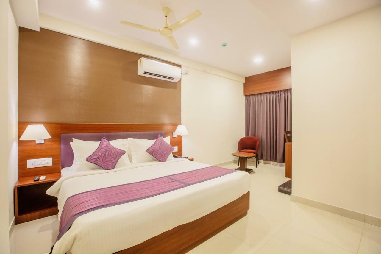 Hotel Classio INN Devanahalli Esterno foto